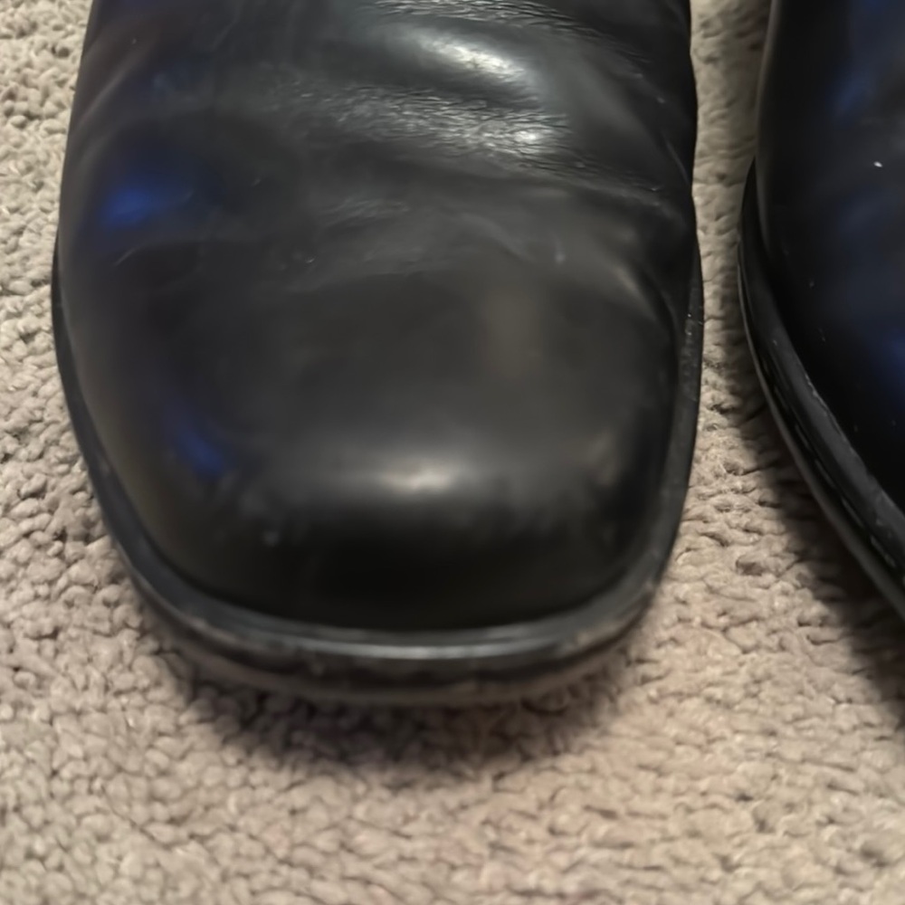 Clarks Black Leather Mules with Embossed Detailing - Picture 2 of 9